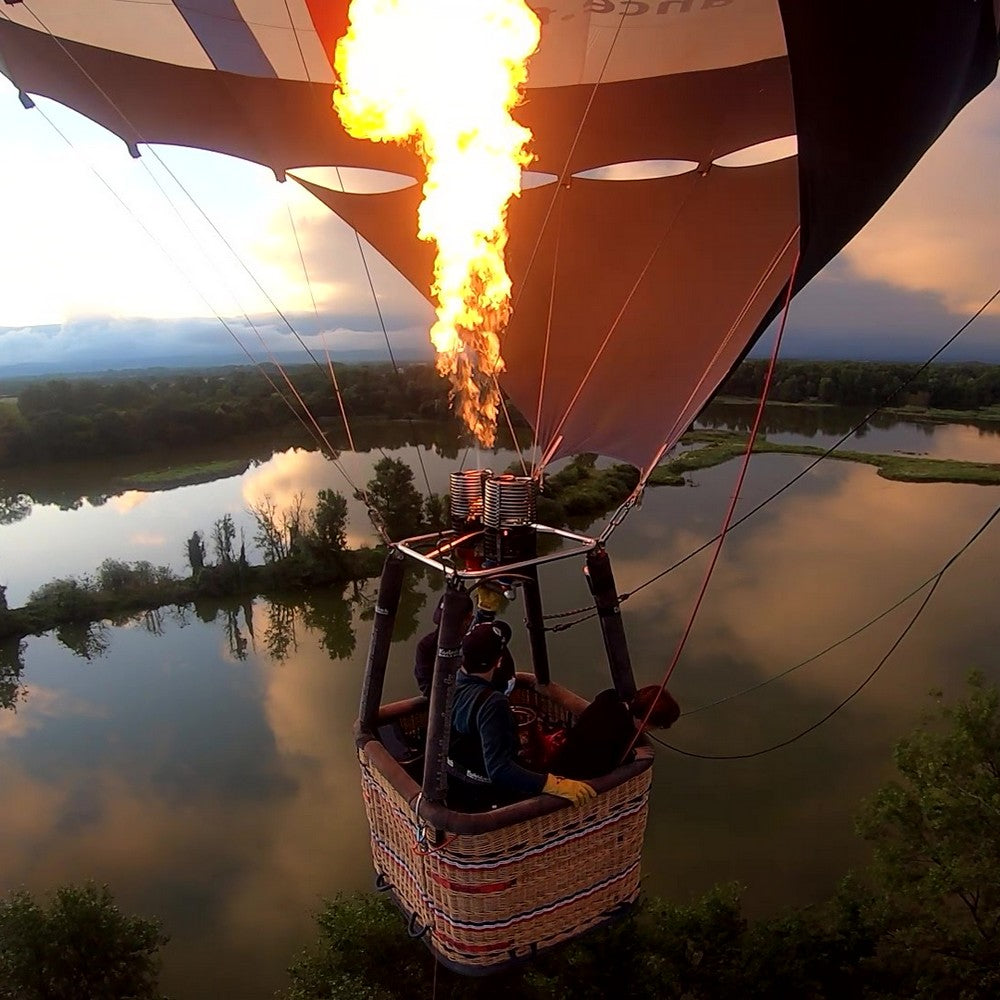 Vol en montgolfière en nacelle privatisée à Montrond-les-Bains