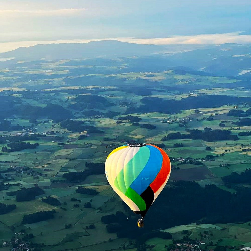 Vol en montgolfière en famille à Montrond les Bains en basse saison