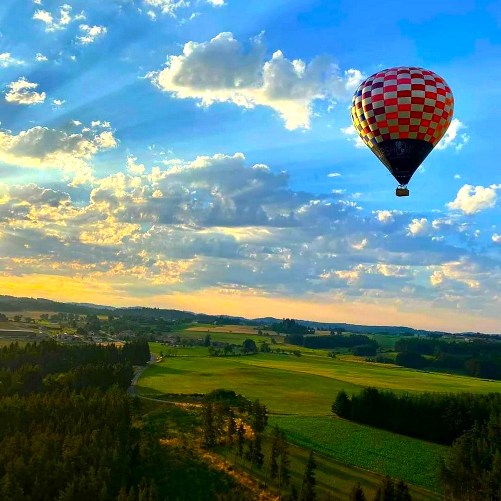 Vol en montgolfière en famille en Auvergne